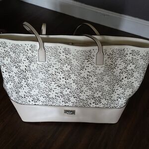 Kate Spade Bradford Court Margareta Cream Tote Bag with Timeless Elegance